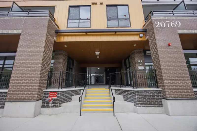 507 20769 FRASER HIGHWAY - photo 2 of 28