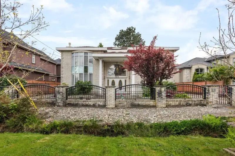 7471 LEDWAY ROAD - photo 1 of 40