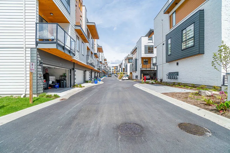 33 16511 WATSON DRIVE DRIVE - photo 3 of 25