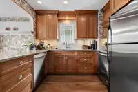 3692 W 19TH AVENUE - thumbnail 8