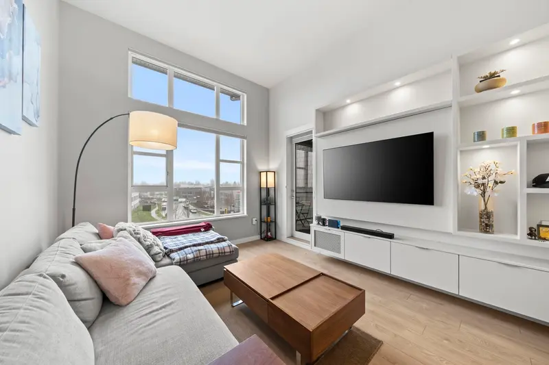 416 550 SEABORNE PLACE - photo 4 of 25