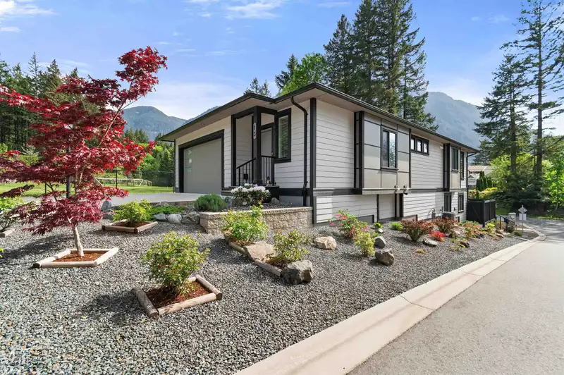 13 21196 KETTLE VALLEY ROAD - photo 1 of 40