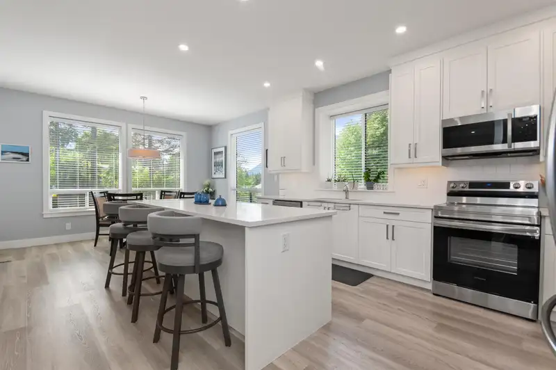 13 21196 KETTLE VALLEY ROAD - photo 3 of 40