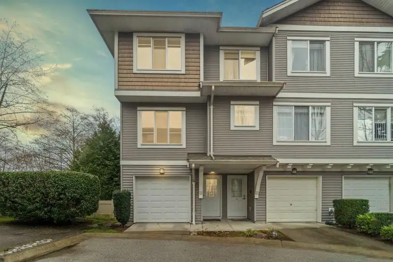 17 15155 62A AVENUE - photo 1 of 34