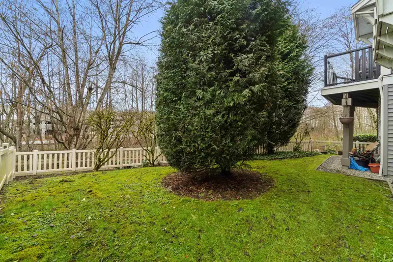 17 15155 62A AVENUE - photo 2 of 34