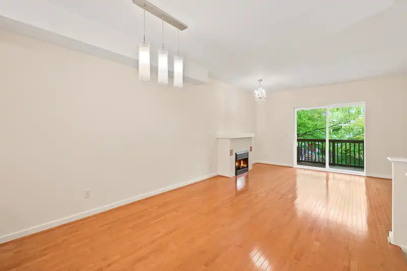 141 15236 36 AVENUE - photo 3 of 20