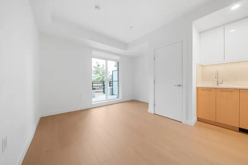 111 150 JAMES ROAD - photo 4 of 21