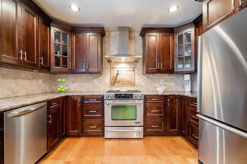 1142 161A STREET - photo 4 of 40