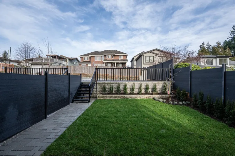 103 1149 DANSEY AVENUE - photo 4 of 25