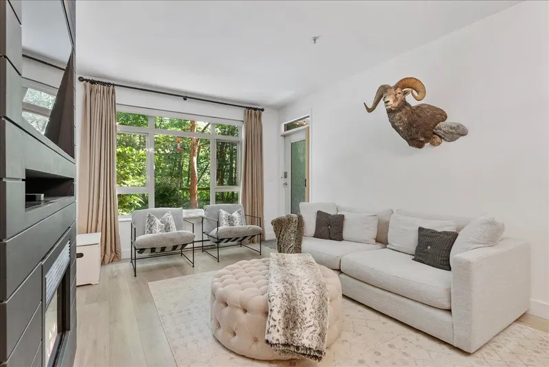 106 200 CAPILANO ROAD - photo 4 of 25