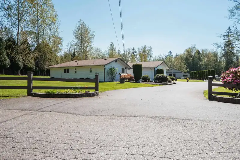 21830 3 AVENUE - photo 1 of 34
