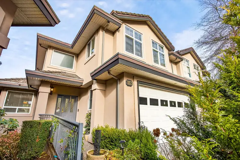 112 678 CITADEL DRIVE - photo 2 of 40