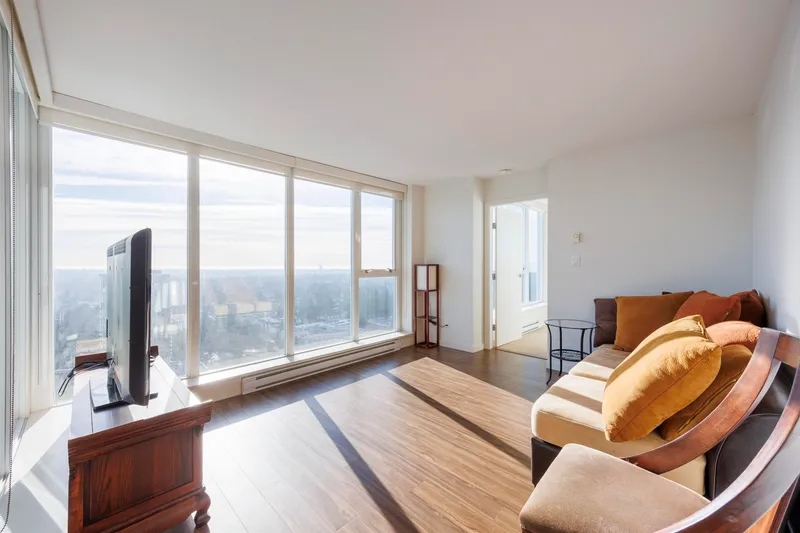 3708 13325 102A AVENUE - photo 1 of 25