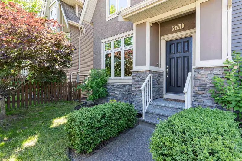 6741 184 STREET - photo 2 of 40