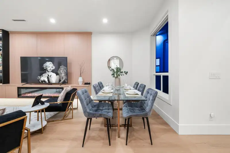 11648 94A AVENUE - photo 3 of 40