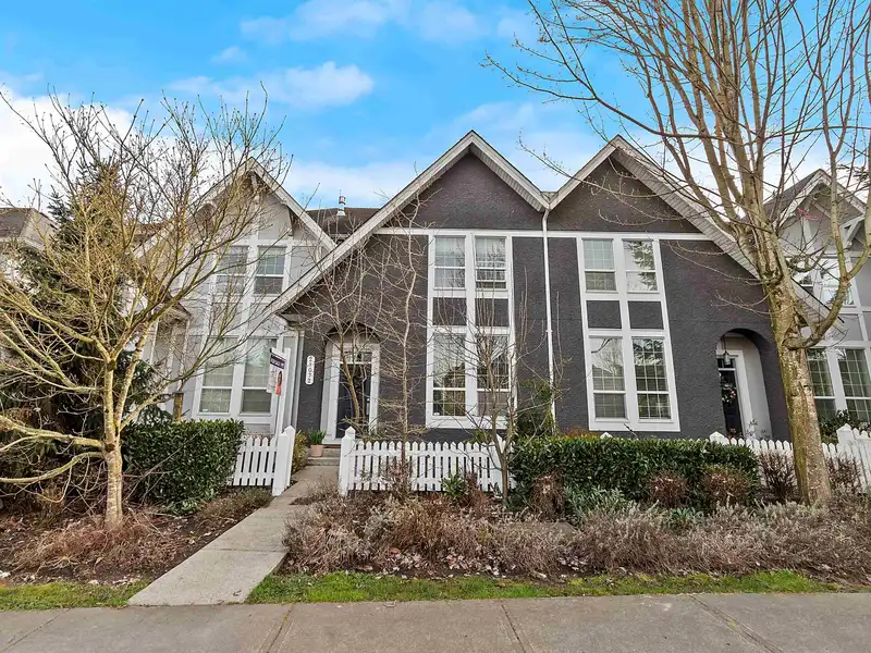 21072 80 AVENUE - photo 2 of 39
