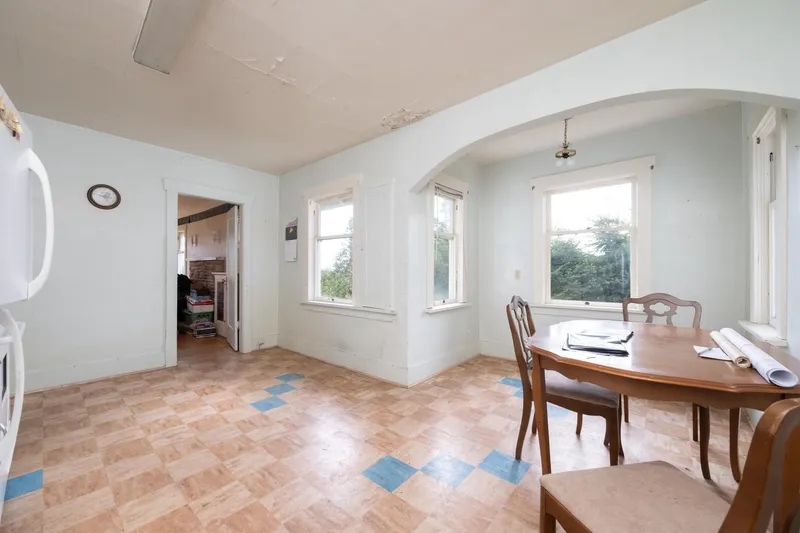 1195 DEMPSEY ROAD - photo 3 of 9