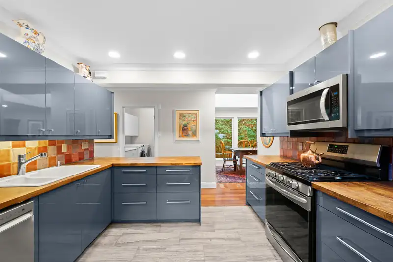 6775 MARINE DRIVE - photo 2 of 37