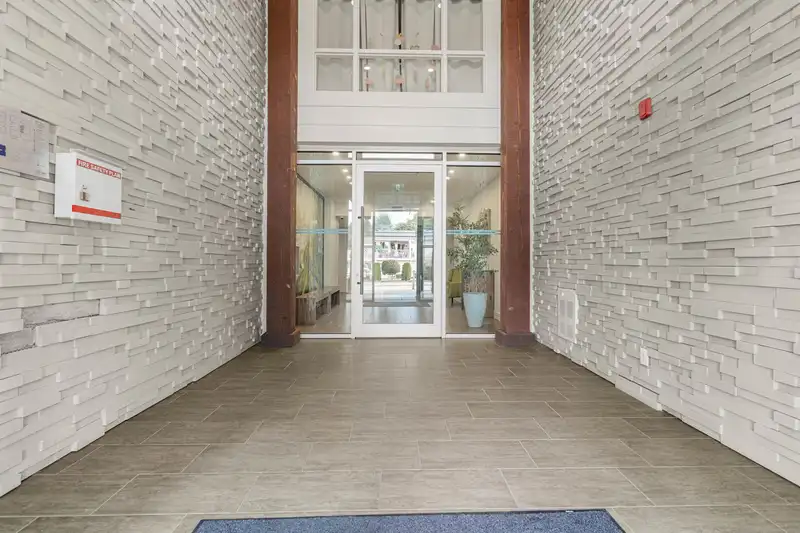103 2565 WARE STREET - photo 3 of 40
