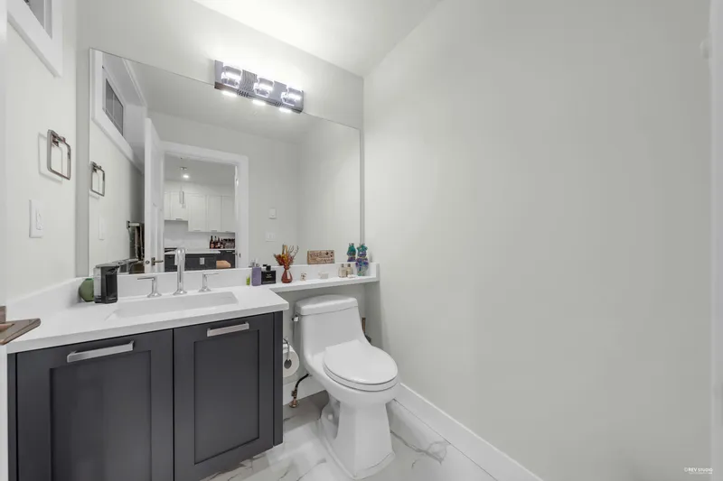 3 188 WOOD STREET - photo 2 of 25