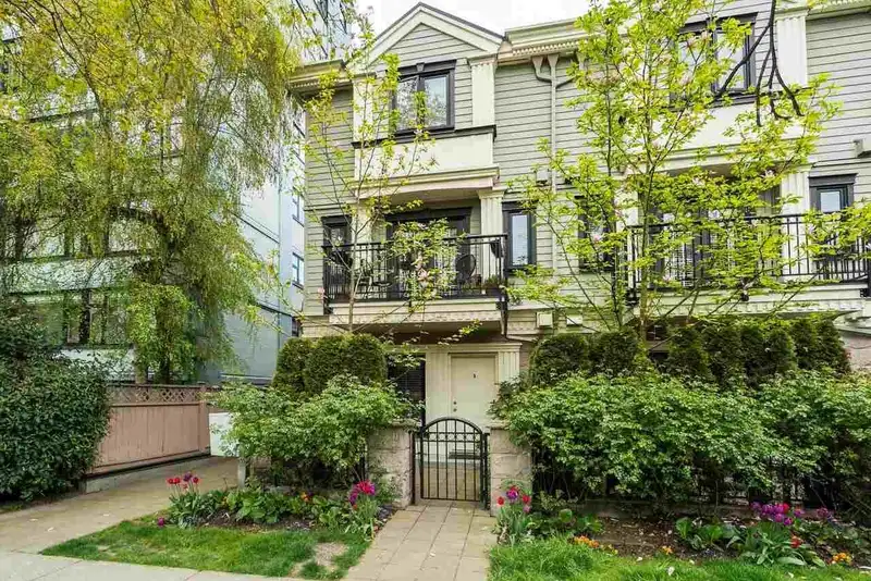 3 1135 BARCLAY STREET - photo 1 of 22
