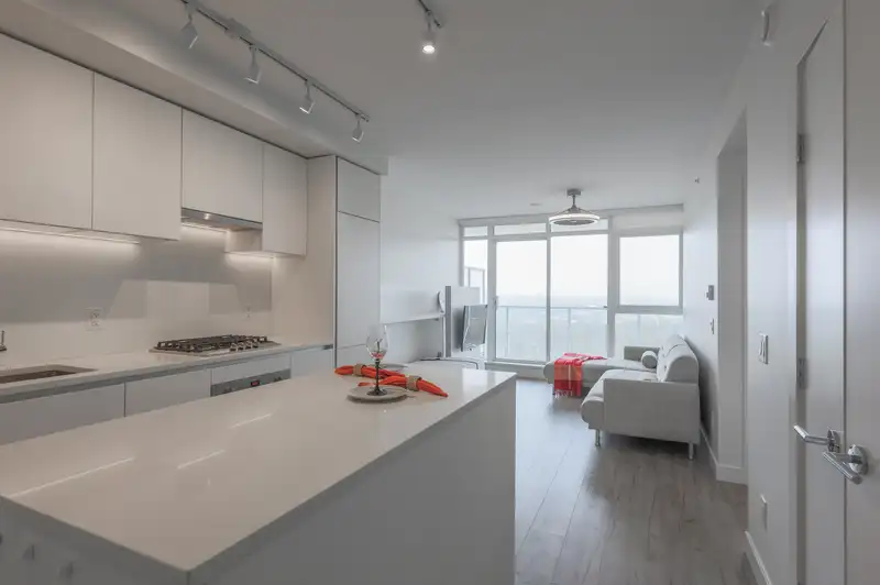 1906 652 WHITING WAY - photo 3 of 33