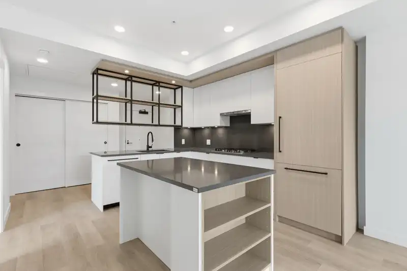 202 2268 E BROADWAY - photo 1 of 19