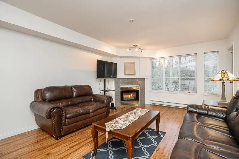 209 10665 139 STREET - photo 1 of 33