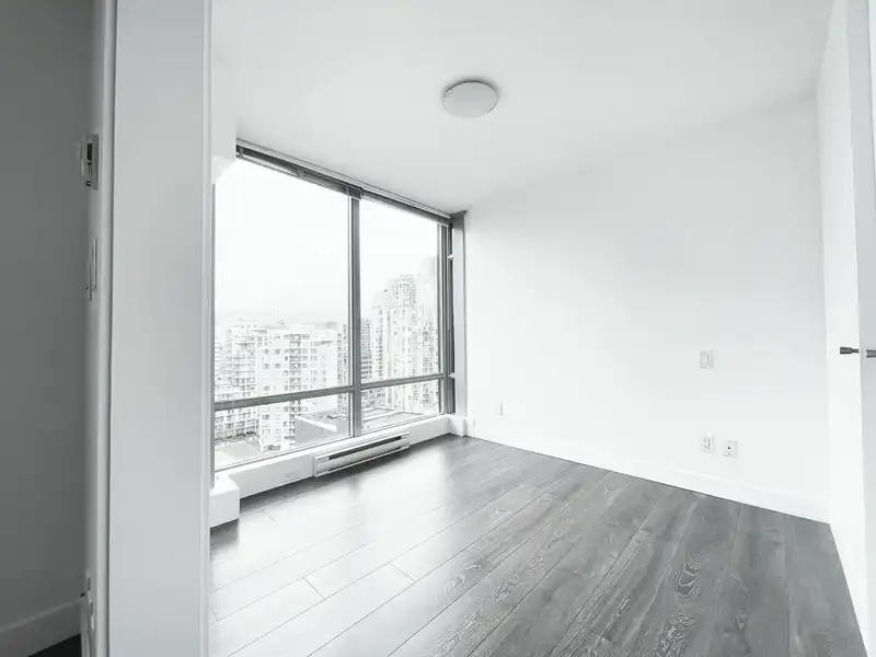 2104 1255 SEYMOUR STREET - photo 4 of 14