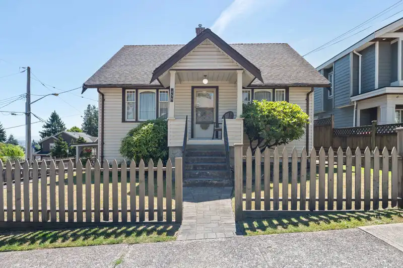 454 ELMER STREET - photo 1 of 34