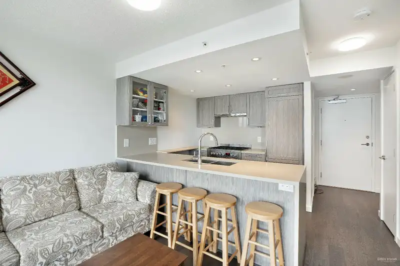 914 5665 BOUNDARY ROAD - photo 1 of 31