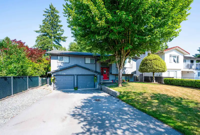 4536 199A STREET - photo 2 of 40