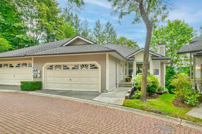 171 101 PARKSIDE DRIVE - photo 2 of 33