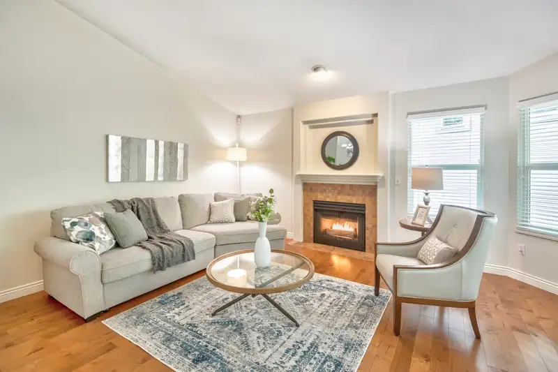 171 101 PARKSIDE DRIVE - photo 3 of 33