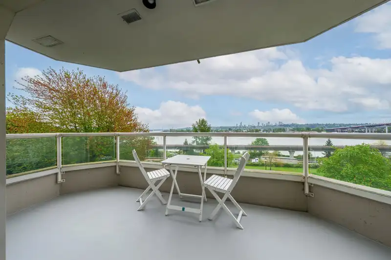 305 69 JAMIESON COURT - photo 1 of 29