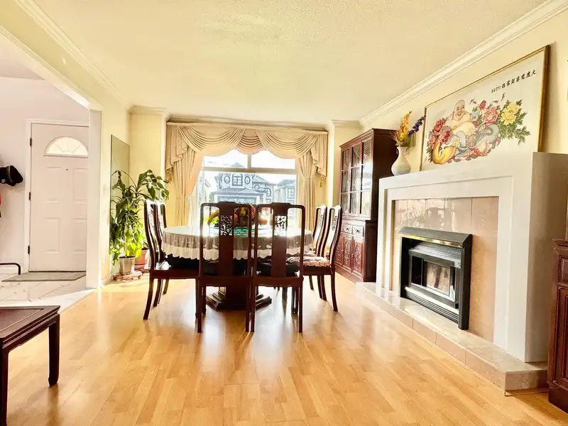 9317 DIXON AVENUE - photo 4 of 23