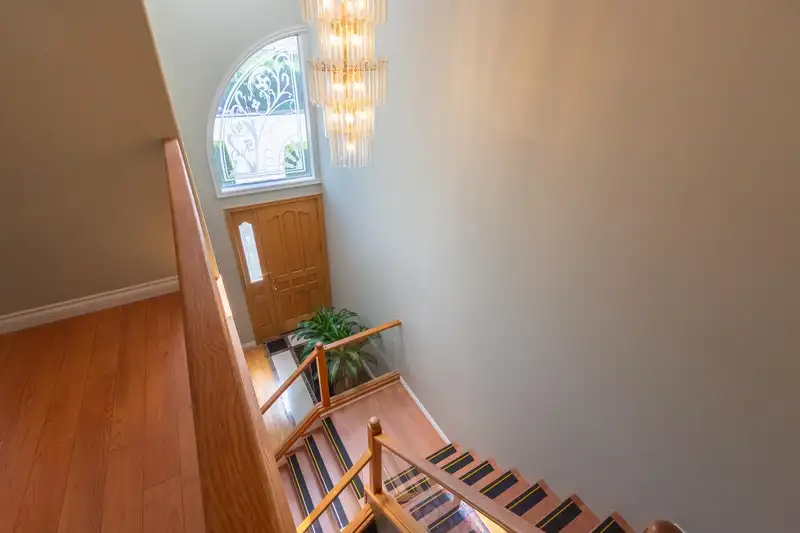 10 5600 DOVER CRESCENT - photo 4 of 26