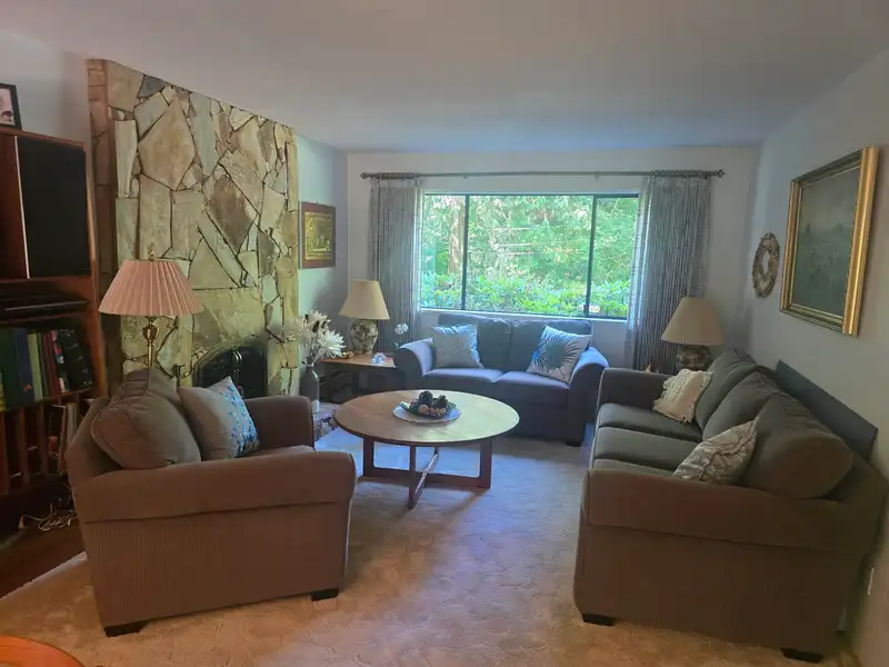 13418 VINE MAPLE DRIVE - photo 3 of 11