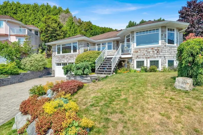 16063 8 AVENUE - photo 3 of 39