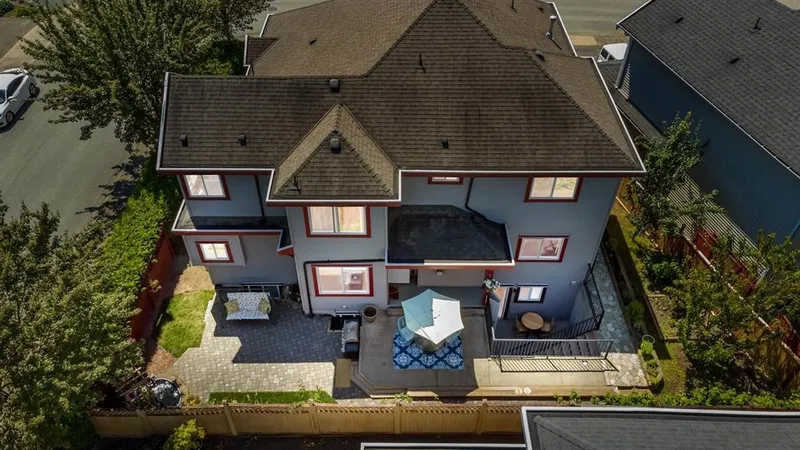 19785 72A AVENUE - photo 3 of 25