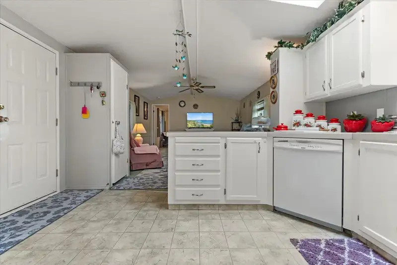 18 46484 CHILLIWACK LAKE ROAD - photo 4 of 29
