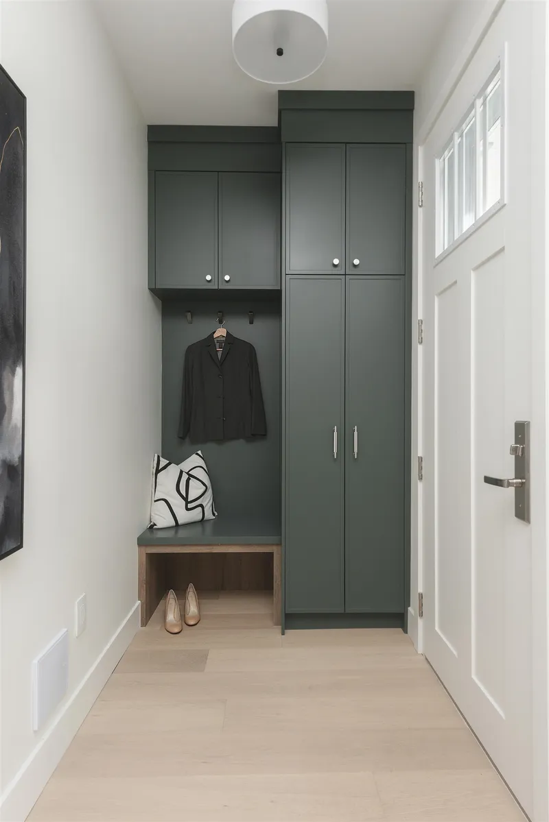 2 8508 EAST BOULEVARD - photo 3 of 15