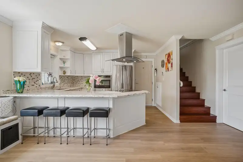 19573 116B AVENUE - photo 3 of 35