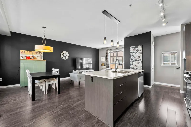 13 7848 209 STREET - photo 1 of 25