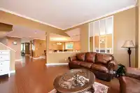 2995 PINETREE CLOSE - thumbnail 3