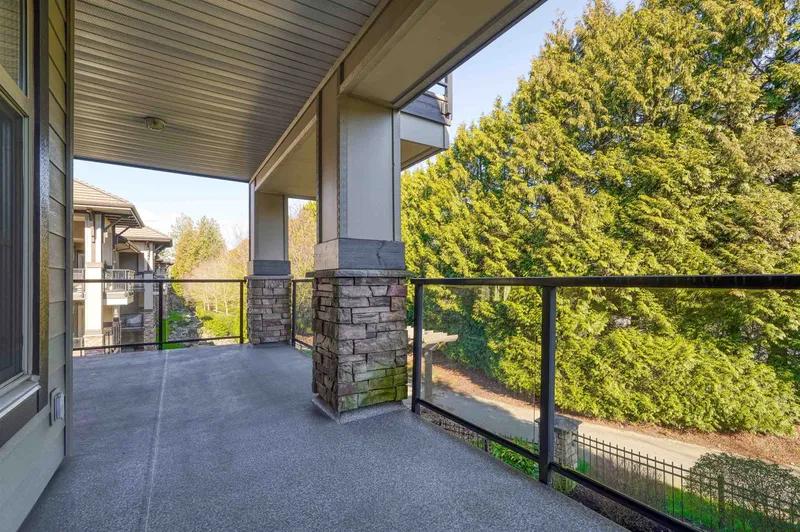 214 15195 36 AVENUE - photo 4 of 25