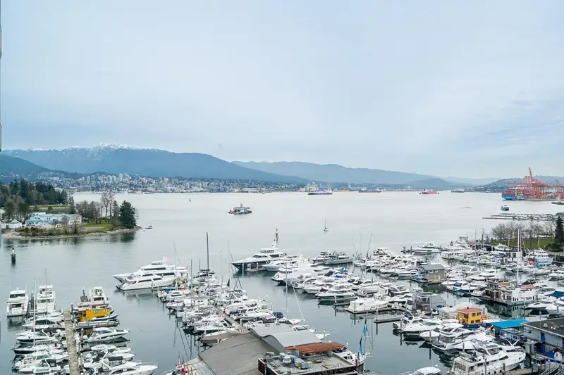 1501 560 CARDERO STREET - photo 3 of 25