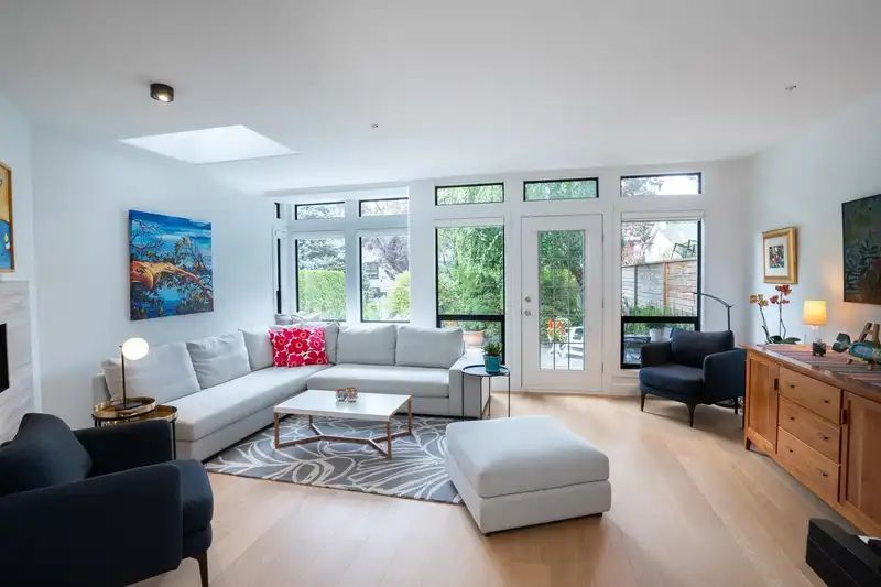 2178 W 15TH AVENUE - photo 4 of 39
