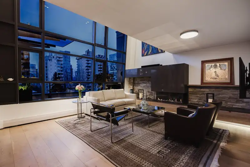 PH7 1688 ROBSON STREET - photo 2 of 38