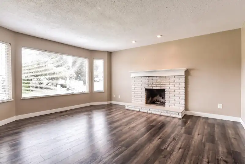 11805 N COWLEY DRIVE - photo 2 of 20